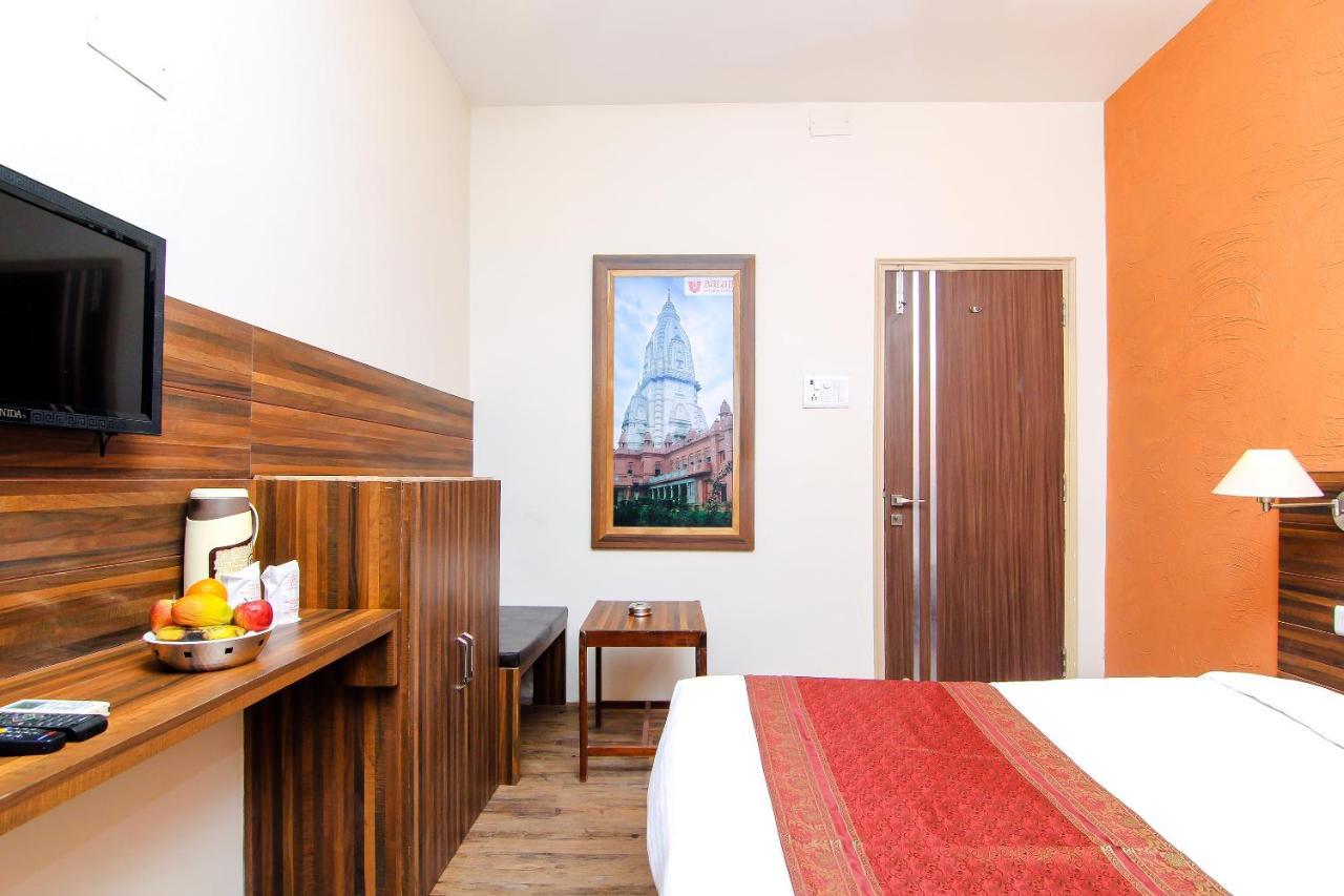 Hotel R B International Varanasi Esterno foto